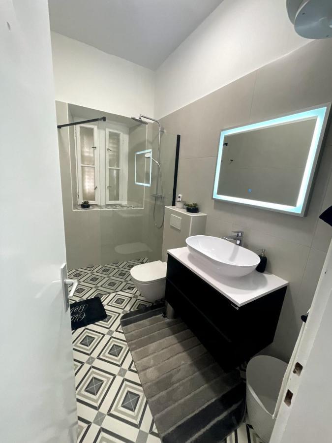 Luxury Apartment Lukas Orebic Bagian luar foto