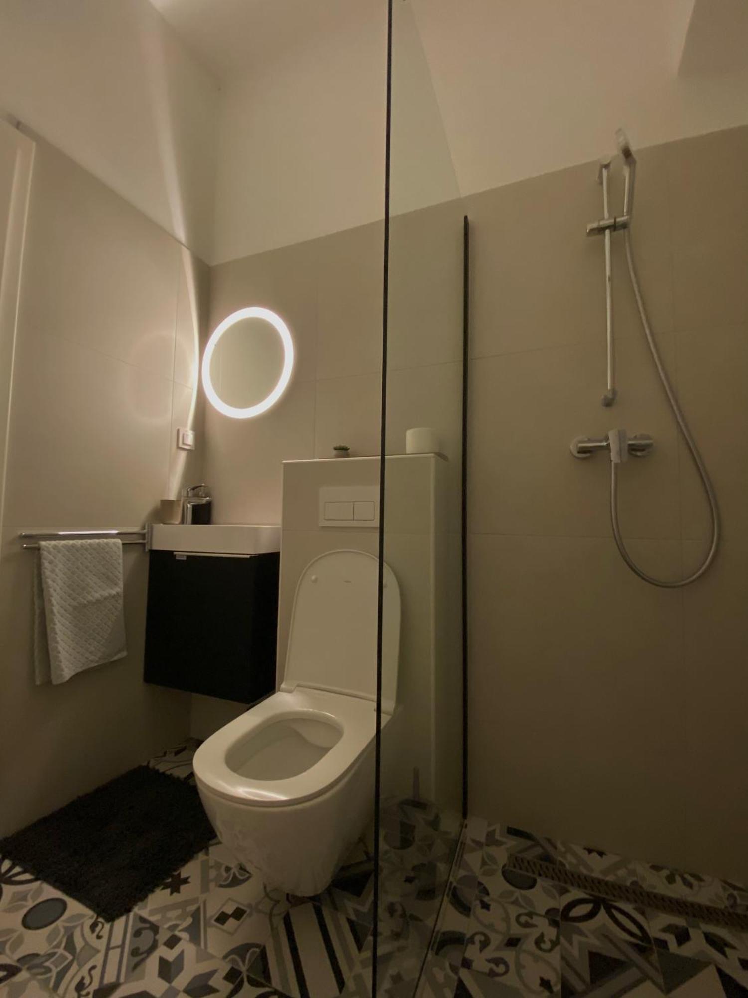 Luxury Apartment Lukas Orebic Bagian luar foto
